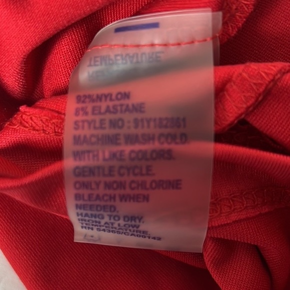 Red Sleeveless Christmas Holiday Top - Picture 7 of 8